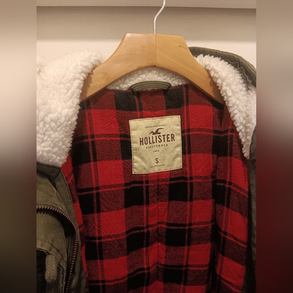 Hollister double lined army green fullzip hooded jacket - Picture 4 of 8